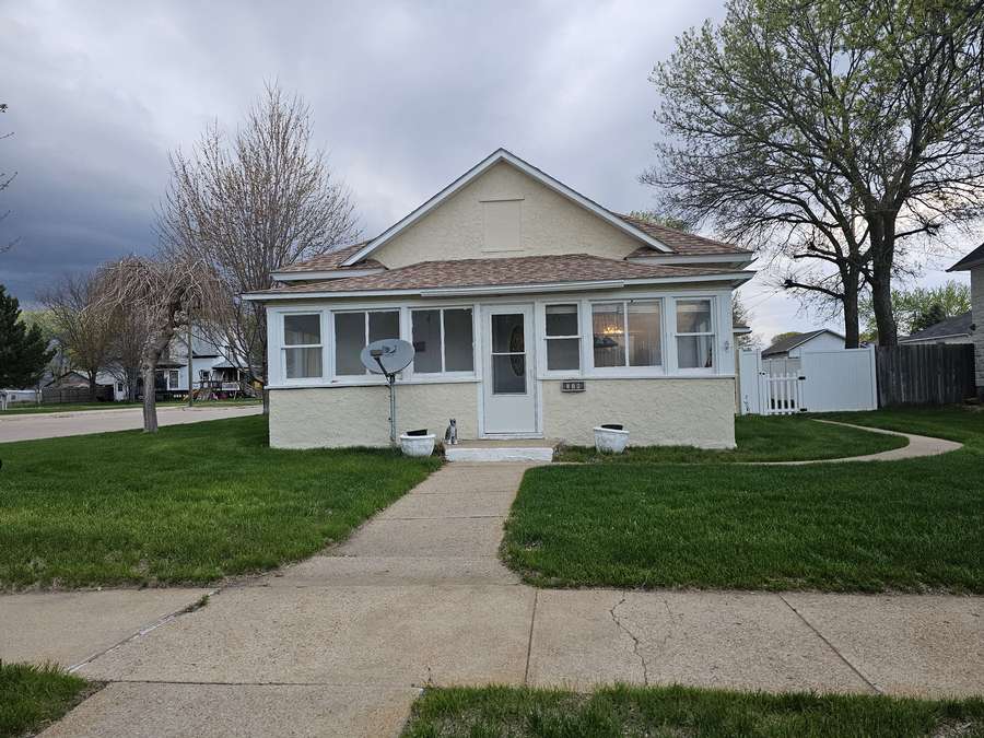 318 W State Street, Atkinson, NE 68713
