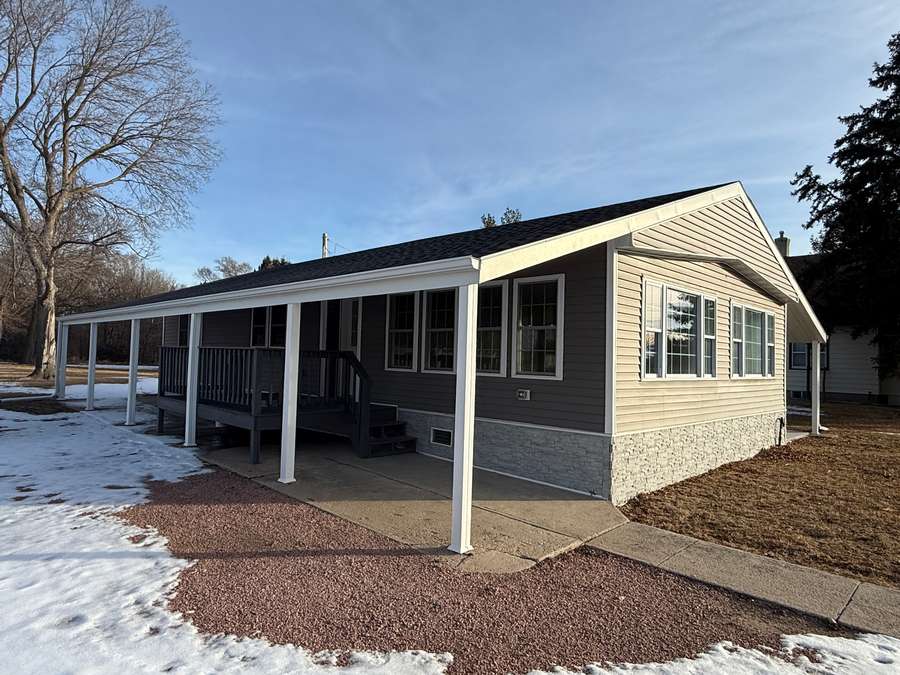 225 E 6th Street, Orchard, NE 68764