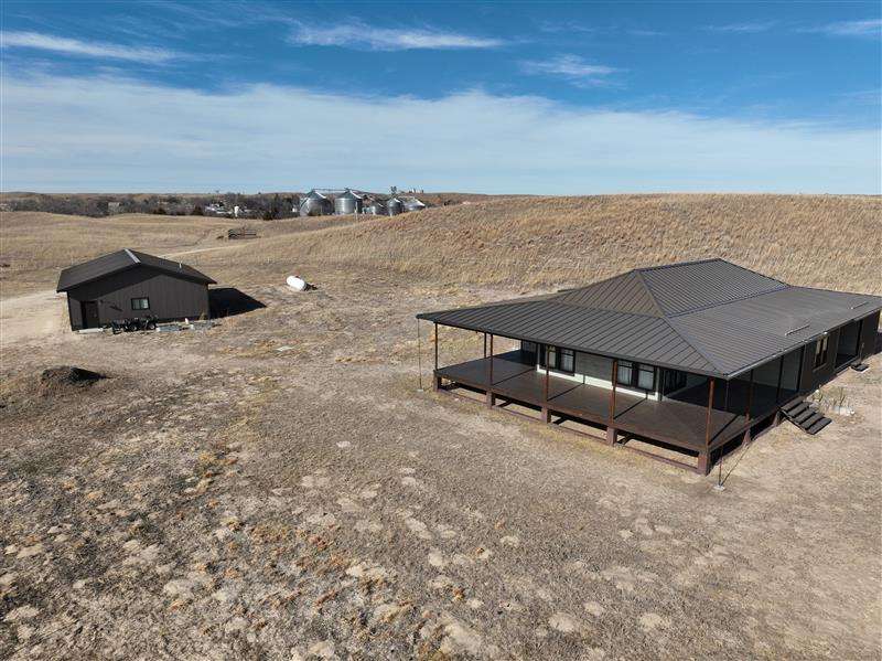 38585 S Crookston Rd, Crookston, NE 69212