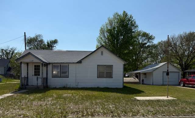 112 N Walnut St. Ewing, NE 68735