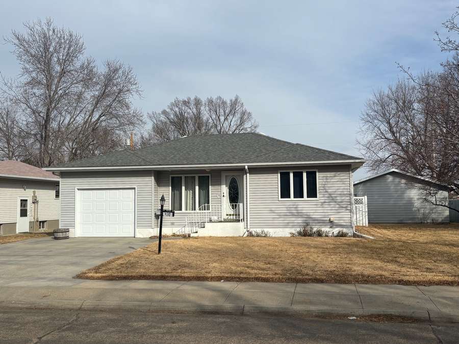 430 N Valentine Street, Valentine, NE 69201