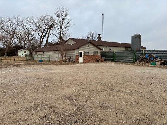 807 E Hwy 20, Bassett, NE 68714