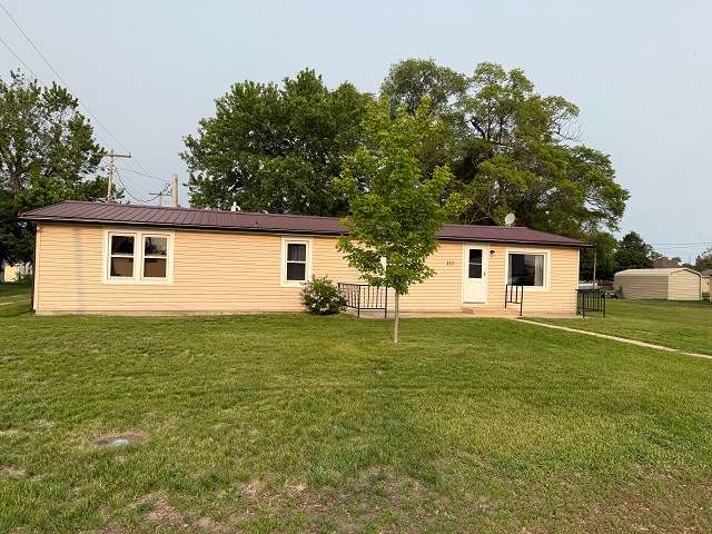 111 E Pine St, Ewing NE