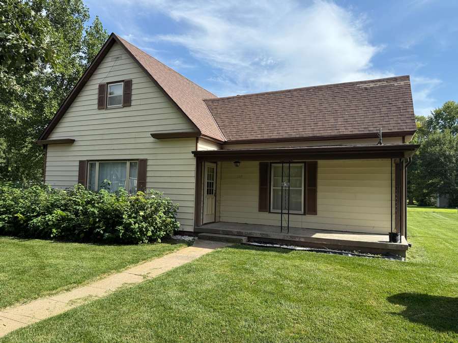307 O Street, Loup City, NE 68853