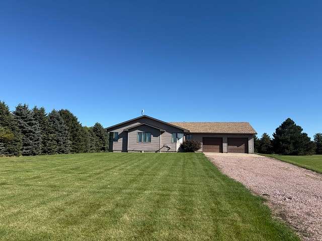 2104 Westwood Ave., O'Neill, NE 68763