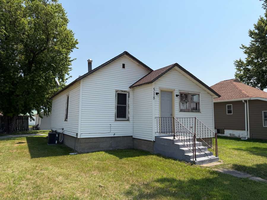 518 S Clark Street, Bassett, NE 68714