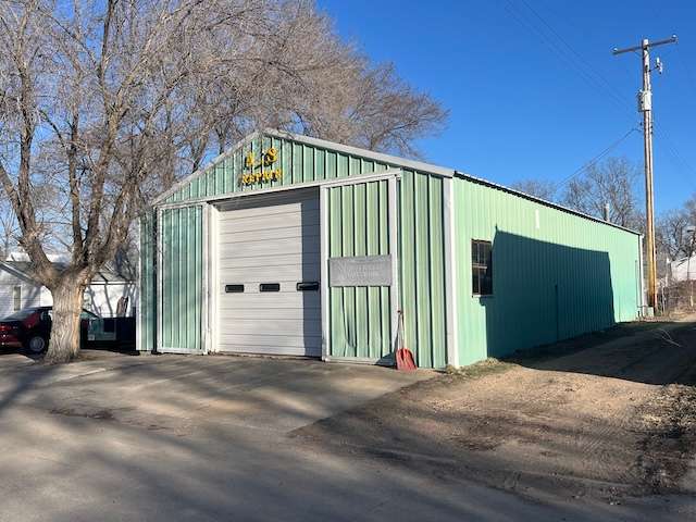 203 E. Lincoln Street, Atkinson, NE 68713 -Shop