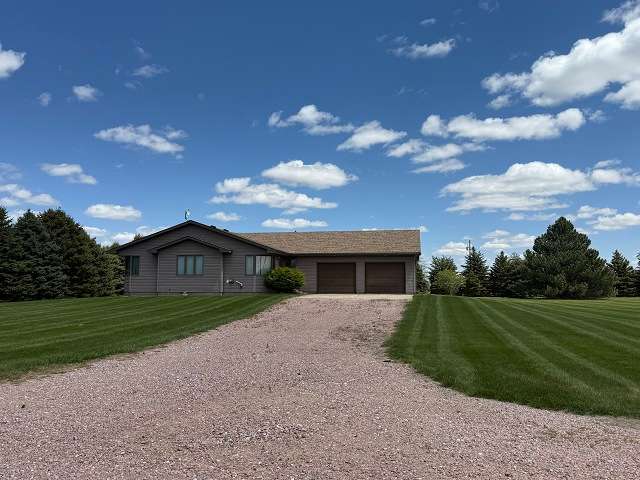 2104 Westwood Ave., O'Neill, NE 68763