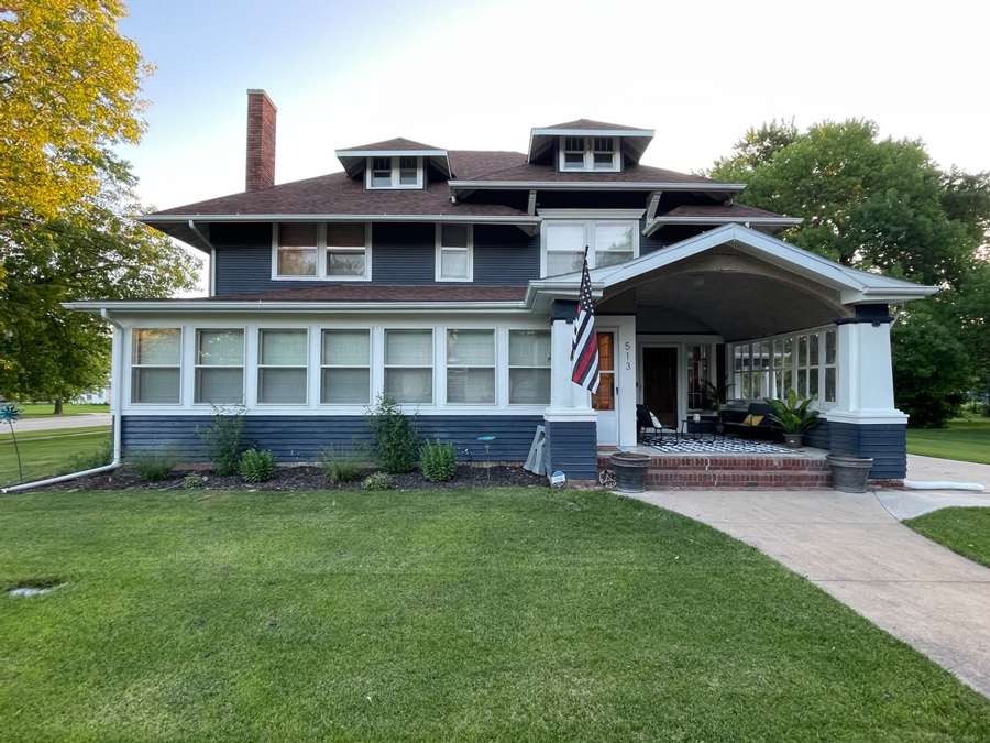 513 N 8th Street, Loup City, NE 68853