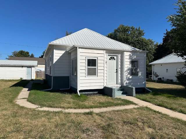 118 S 6th Street, O'Neill, NE 68763