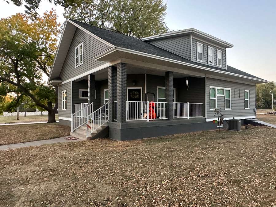 604 E Clay St, O'Neill, NE 68763