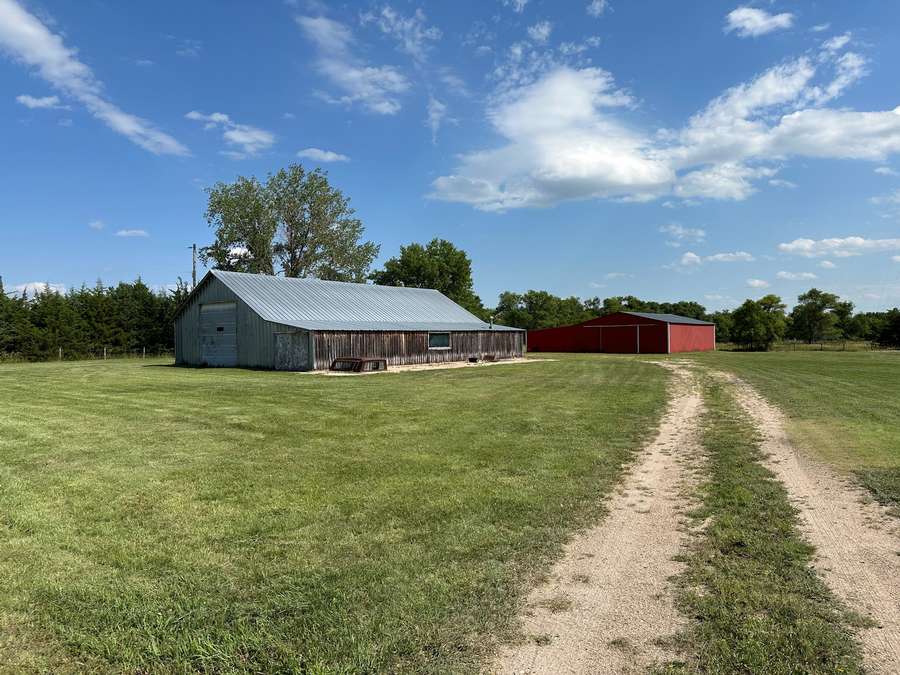 511 W 1st St, Atkinson, NE 68713