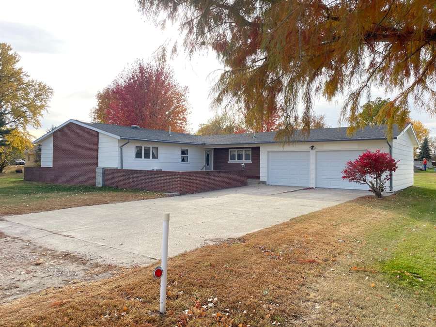 203 Canenburg Street, Bassett, NE 68714