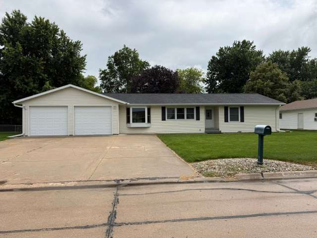 511 E Kildare Drive, O'Neill, NE 68763