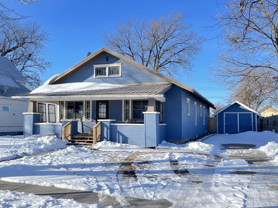 373 N Oak Street, Ainsworth, NE 69210